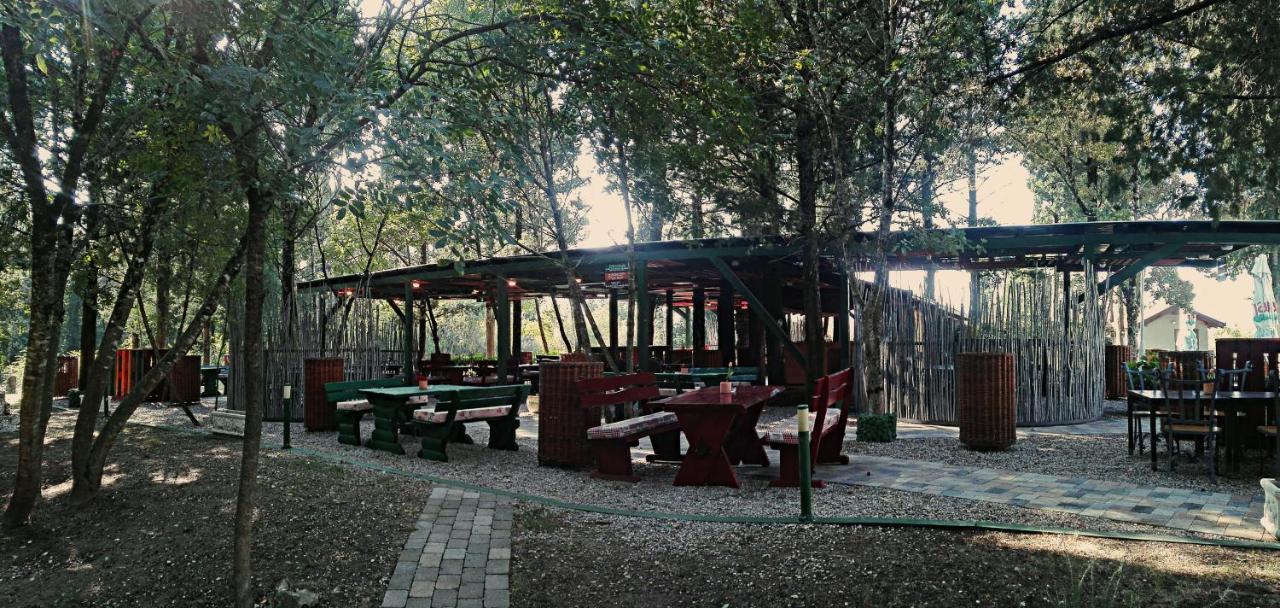Hotel Park Visici Exterior photo